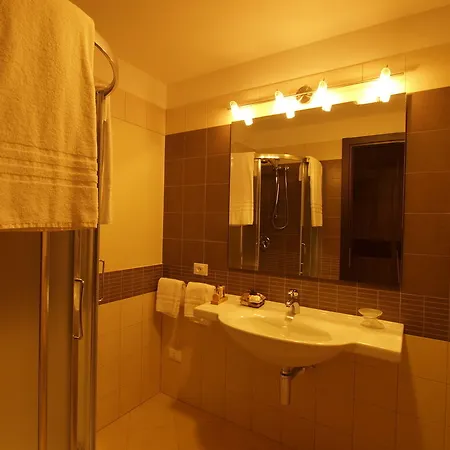 Corte Business 3* Cavriago