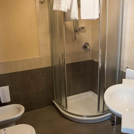 科尔特商务酒店 3* 卡夫里亚戈