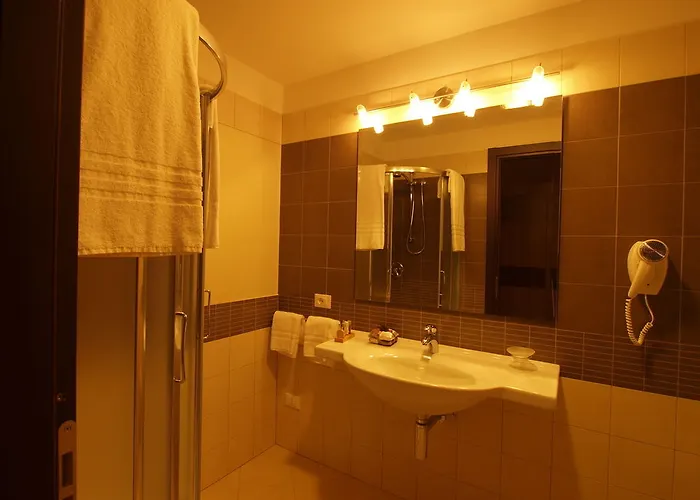 Corte Business 3* Cavriago